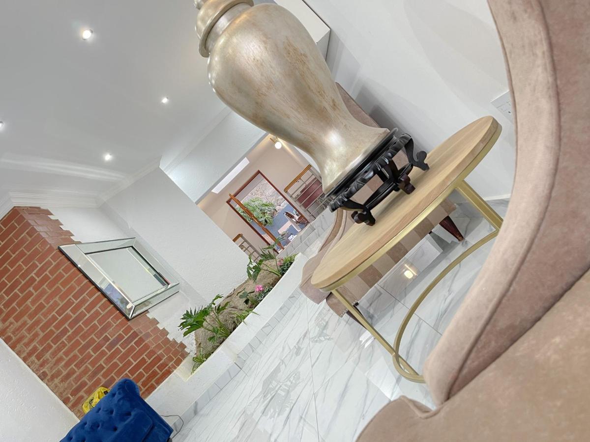 Amoris Guest House-randburg Gasthuis